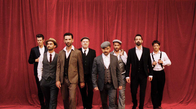 Babylon Circus eröffnen am Donnerstag das Hafensounds-Festival im Echazhafen.