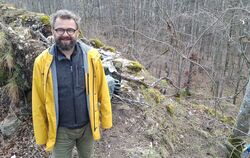 Wolfgang Bauer  ist Initiator des  Burgenrettungsprojekts.  FOTO: FISCHER 