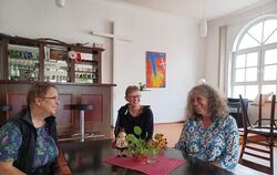 Petra Kurz, Karin Haible, Gabi Stange (von links) und Christine Dewald (nicht im Bild) sind ausgebildete Trauerbegleiterinnen. S