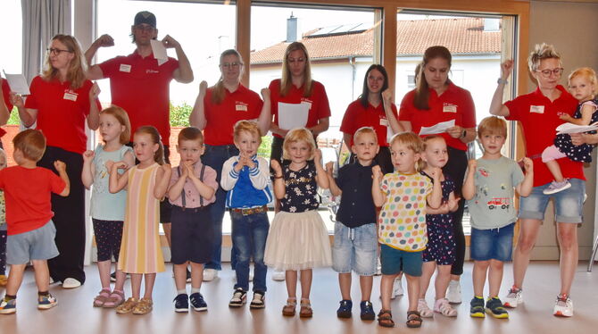 Kinderhaus Hinter Höfen Lobeshymen auf das neue Mössinger Kinderhaus bei der Einweihungsfeier.