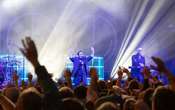 Einladung zum Feiern ohne Reue und ohne Rechtfertigung: Die Band Grossstadtgeflüster im Reutlinger Echaz-Hafen.