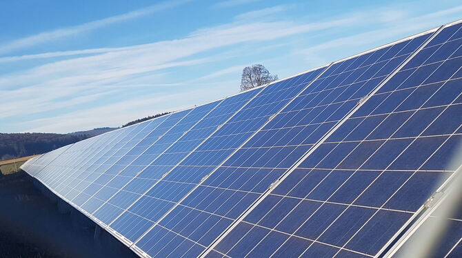 Energie Zwei geplante Freiflächen-PV-Anlagen sorgen für Wirbel in der Münsinger Kommunalpolitik.