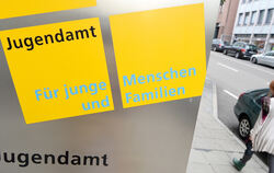 Das Jugendamt ist oft nicht in der Lage, gefährdete Kinder zu schützen. 