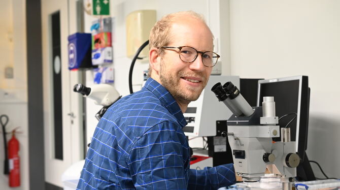 Dr. Peter Jones leitet die Gruppe Biomedizinische Mikro- und Nanotechnik am NMI, die für zahlreiche medizinische Erkenntnisse di