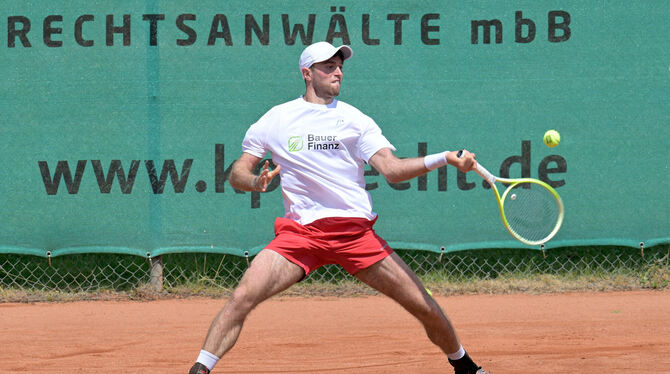 Jeremy Schifris und Co. bleiben gegen Espenhain ohne Chance und steigen ab.  FOTO: BAUR