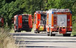  Feuerwehren aus der Umgebung sind auf der Panzerringstraße unterwegs, allerdings nicht zum Einsatz, sondern zum Sicherheitstrai