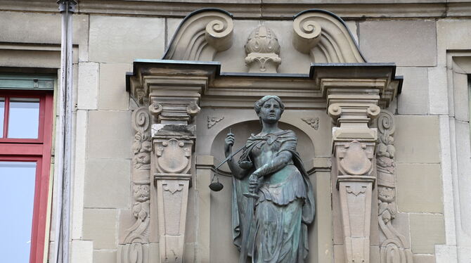 Justitia am Amtsgericht Reutlingen.