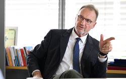„Irgendwann macht das Landratsamt noch Darmspiegelungen auf der Neckarbrücke“: Joachim Walter ist bekannt für markante Sprüche u