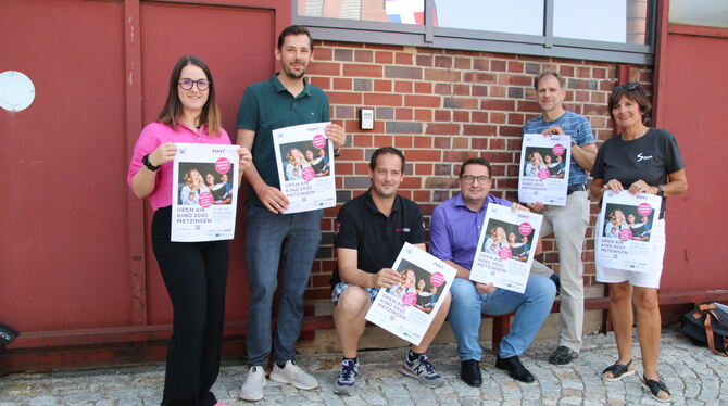 Neue Location, bewärtes Prinzip beim Open Air Kino: Die Veranstaltung zieht vom Bauhof in die Motworworld Village Metzingen um.