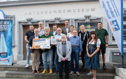 Reutlingens Liberale haben auf dem Weindorf wieder den mit 1.000 Euro dotierten Julius-Vohrer-Preis vergeben. FOTO: SCHANZ