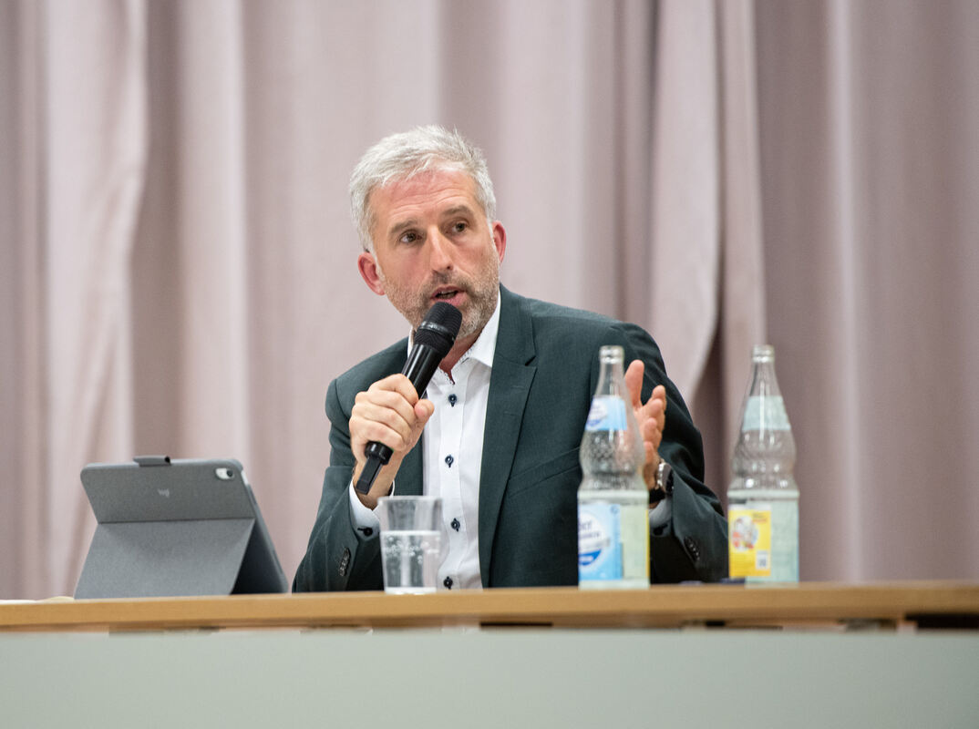 Palmer_Frohnmeier_TÜ_05_09_2025_Schanz_059