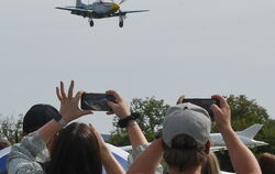 Hingucker: Aus Lousiana über das Degerfeld zum Farrenberg: Die P-51D Mustang.