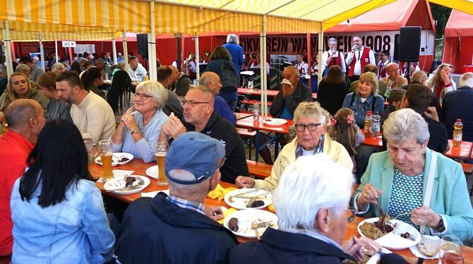 Schlachtfest Musikverein Wannweil Leckeres und vor allem deftiges Essen gab's am Wochenende in Wannweil beim Schlachtfest des Musikvereins.