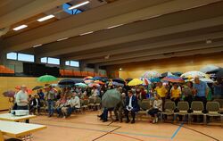 Die Älbler in der Alenberghalle wollen von der KVBW nicht im Regen stehengelassen werden.