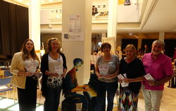 Anna-Katharina Sonnemann (Asyldiakonat des Diakonieverbandes Reutlingen), Dr. Claudia Guggemos (Katholische Erwachsenenbildung),