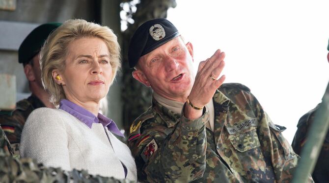 General Jürgen- Joachim von Sandrart. FOTO: JUTRCZENKA/DPA General Jürgen- Joachim von Sandrart. FOTO: JUTRCZENKA/DPA