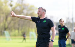 Ist seit dem Sommer 2023 Cheftrainer beim SV Nehren: Pedro Keppler. FOTO: ULMER/EIBNER