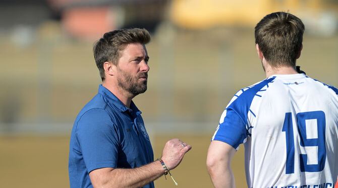 Trainiert seit 2021 den TSV Holzelfingen: Sven Bahnmüller. FOTO: BAUR Trainiert seit 2021 den TSV Holzelfingen: Sven Bahnmüller. FOTO: BAUR