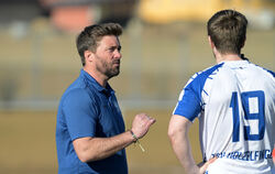 Trainiert seit 2021 den TSV Holzelfingen: Sven Bahnmüller. FOTO: BAUR