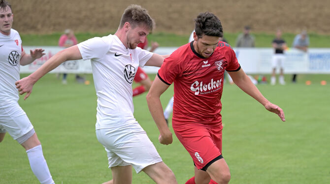 Lautertals Spielertrainer Pascal Maier ist nach drei Punkten zufrieden. FOTO: BAUR Lautertals Spielertrainer Pascal Maier ist nach drei Punkten zufrieden. FOTO: BAUR