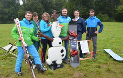 Der SSC Trochtelfingen hat Fördergelder für Skimatten bekommen. Mit diesen sind künftig auch Skikurse ohne Schnee möglich.  FOTO