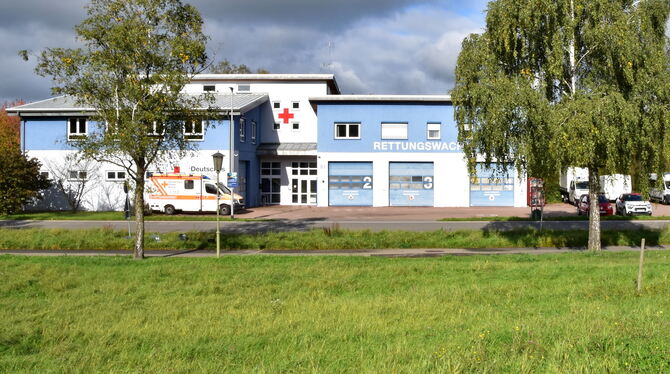 Magazin Möglicher neuer Standort für das Magazin der Feuerwehr Belsen: Gegenüber der DRK-Rettungswache (Foto) oder als Ausbau am bestehe