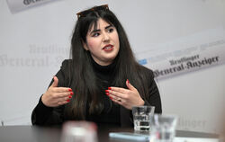 Die Linken-Spitzenkandidatin Mersedeh Ghazaei betont im GEA-Redaktionsgespräch ihren Einsatz für mehr soziale Gerechtigkeit.