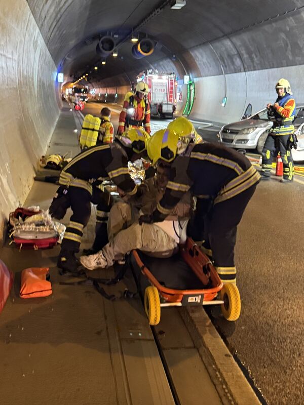 Versorgung Tunnel 1