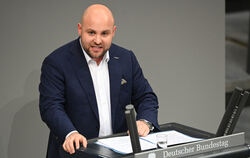 Markus Frohnmaier (AfD) will nach Russland reisen.