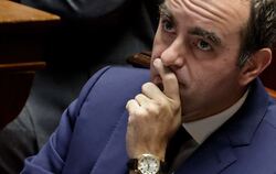 Frankreichs Premierminister Sebastien Lecornu hat die Misstrauensanträge vorerst überstanden. 