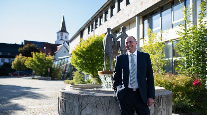 Bürgermeisterwahl Sonnenbühl Gerrit Elser Gerrit Elser will wieder Bürgermeister von Sonnenbühl werden.