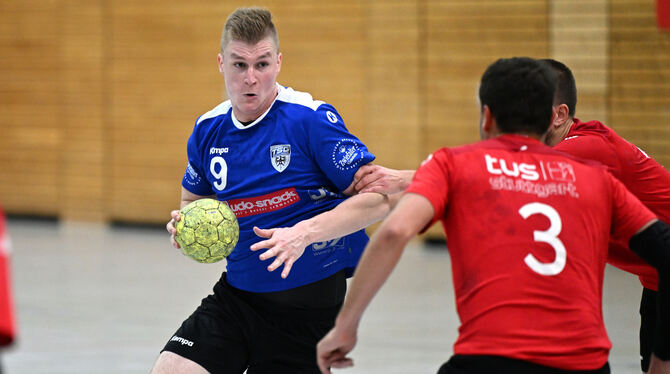 TSG-Spieler Adrian Fesseler war in der Spitzenpartie nicht zu bremsen. FOTOS: PIETH TSG-Spieler Adrian Fesseler war in der Spitzenpartie nicht zu bremsen. FOTOS: PIETH