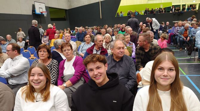 Von Politikverdrossenheit keine Spur: die Erstwähler Lara Müller,  Max Frisch und Lisa-Katrin Schäfer.