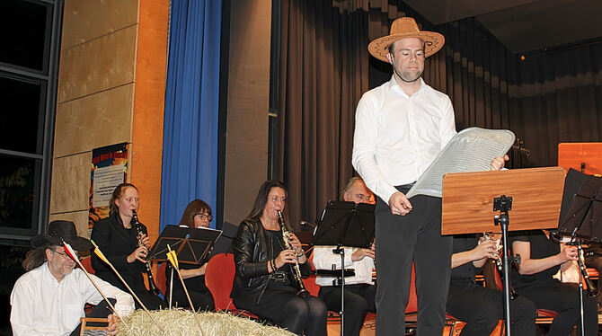 Stadtkapelle Musikverein Reutlingen 2025 Westernkonzert Auch stilechte Waschbretter kamen als Rhythmusinstrumente zum Einsatz.