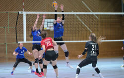 In starker Form: Linda Paul (links) und Hannah Echelmeyer von der TSG.  FOTO: BAUR