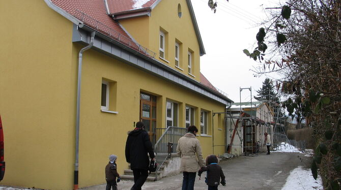 Kindergarten Ofterdinger Eltern müssen künftig mehr für die Betreuung ihrer Kinder in gemeindeeigenen Kitas und Kindergärten bezahlen.