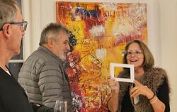 Farbenfroh: Die Jahresausstellung der Kreativen im Gomaringer Schloss