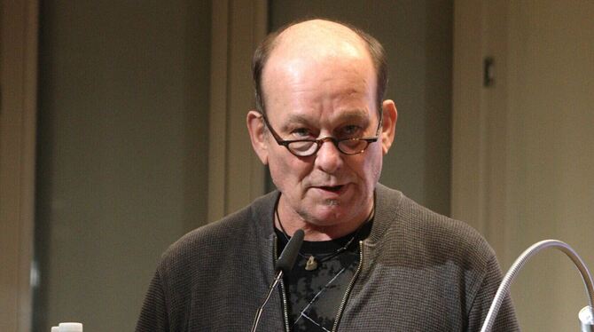 Peter Wawerzinek, Literatur, Tübinger Poetik-Dozentur 2025 Der Schriftsteller Peter Wawerzinek sprach in der Tübinger Alten Aula.