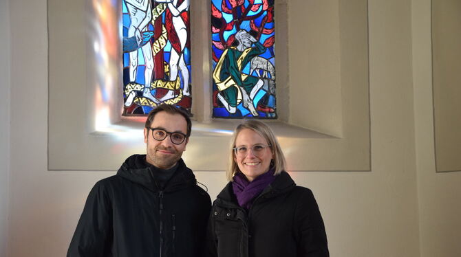 Pfarrerehepaar Der Chorraum in der Kirchentellinsfurter Martinskirche gefällt den Pfarrern Micha und Kathrin Fingerle besonders gut.
