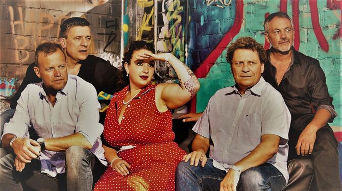 Szene Aktuell Die Coverband Shokee & Sands kommt am Sonntag in den Pappelgarten.