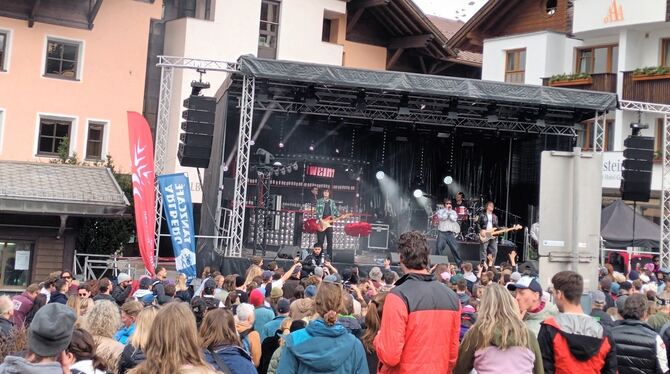 Après-Ski: Arlberg Music Festival in St. Anton. Après-Ski: Arlberg Music Festival in St. Anton.