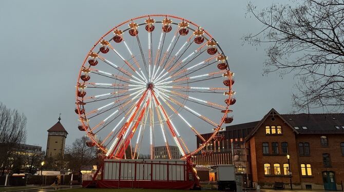Riesenrad Am Donnerstag wurde der Betrieb des Riesenrads eingestellt.