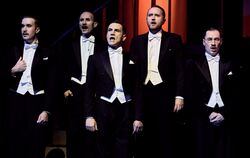 Die Reutlinger Harmonists: Samuel Meister, Magnus Pflüger, David Krahl, David Liske, Jonas Breitstadt (von links nach rechts).