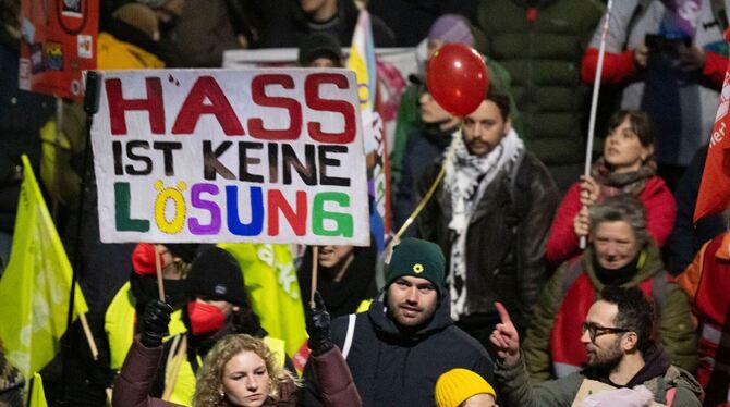 Neugründung AfD-Jugendorganisation – Proteste