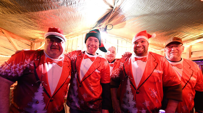 Weihnachtsamrkt Gönningen. Gute Stimmung: Weihnachtsmarkt in Gönningen.