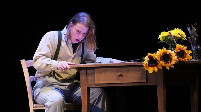 reutlinger kammeroper vincent van gogh hans porten foto akr Künstler zwischen Euphorie und Wahn: Hans Porten als Vincent van Gogh.