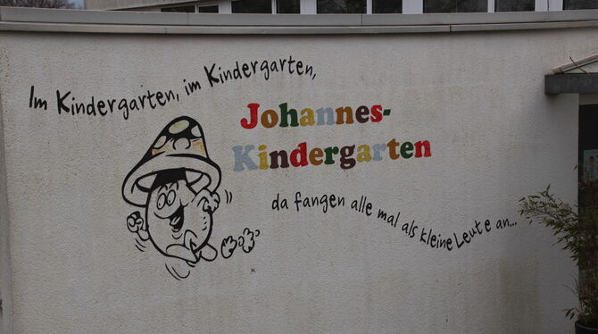 Betreuung In der Tat: Alle fangen mal klein an, und manchmal ist aller Anfang schwer. Die städtischen Krippen in Mössingen machen es den K