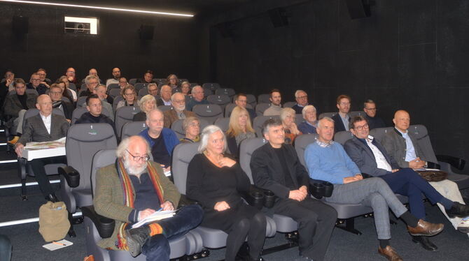 Der zweite Kinosaal im Kamino ist mit einer kleinen Feierstunde eingeweiht worden. Der zweite Kinosaal im Kamino ist mit einer kleinen Feierstunde eingeweiht worden.