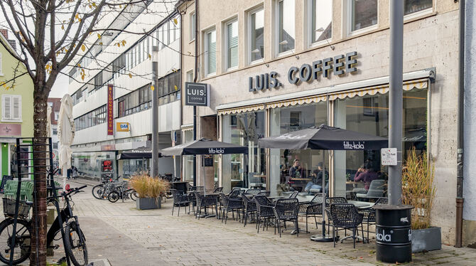 luis coffee Noch ist am und im Luis Coffee bestuhlt. Bald könnte sich das ändern.