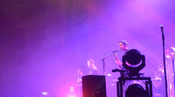 Max Giesinger (Mitte): Der Liedermacher begeisterte mit seiner Musik, aber auch einer natürlichen, sympathischen Art die Fans in